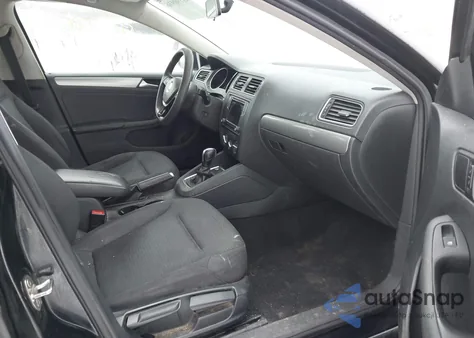 2016 Volkswagen Jetta 1.4T Se z USA, uszkodzony, nr VIN 3VWD67AJ3GM258243